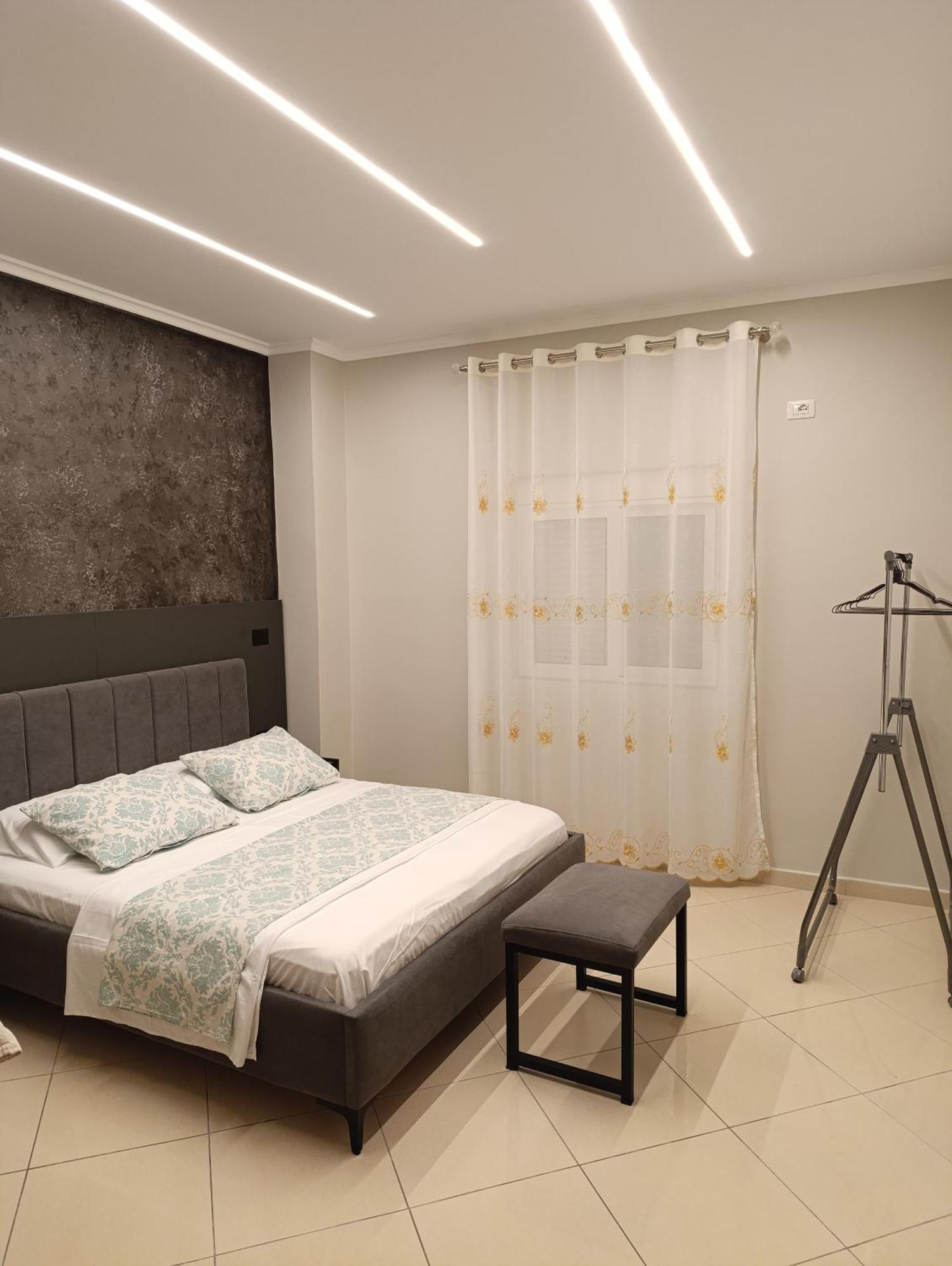 Melina House Apartment Sarande Bagian luar foto